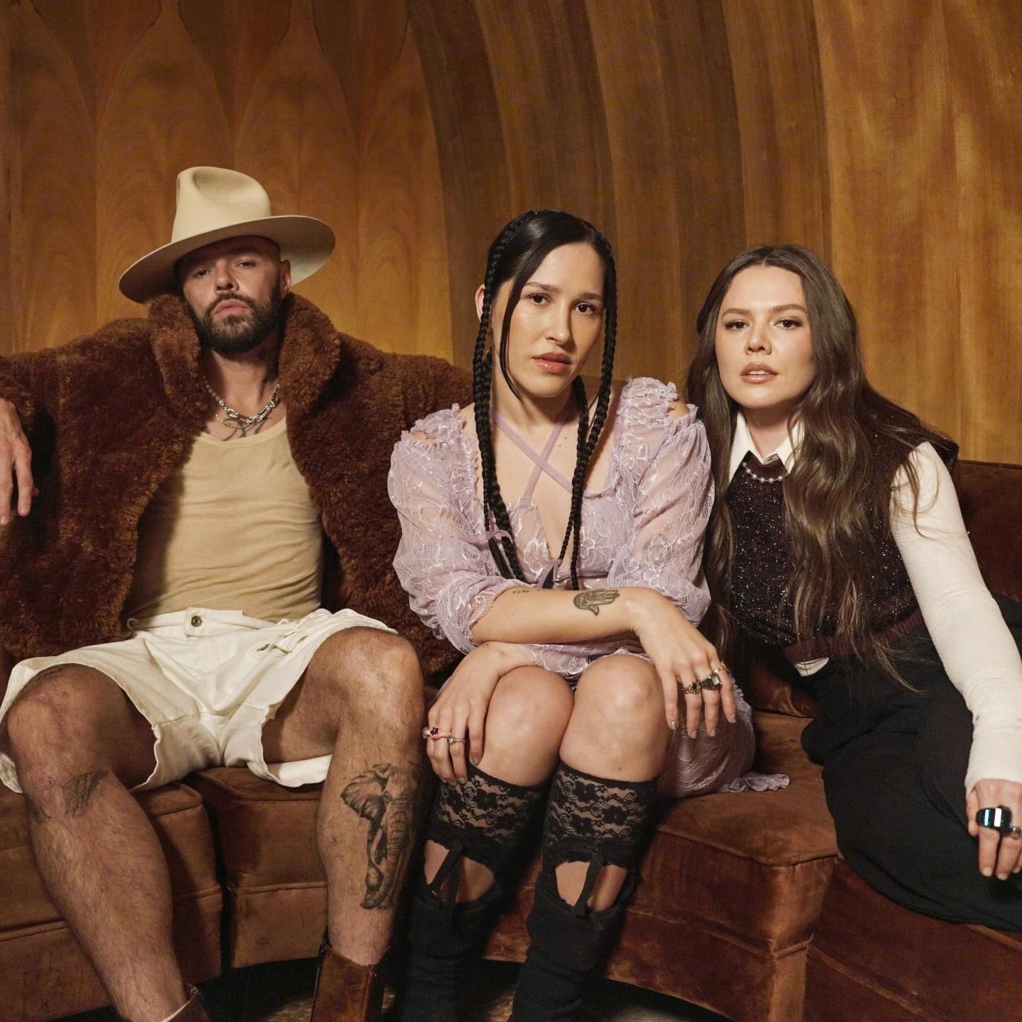 Jesse y Joy estudio