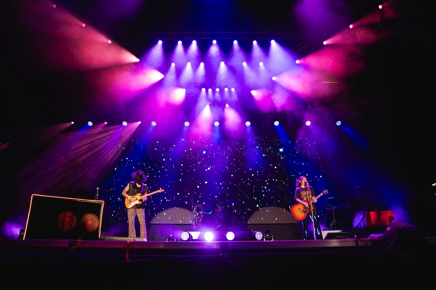 Jesse y Joy en concierto 18