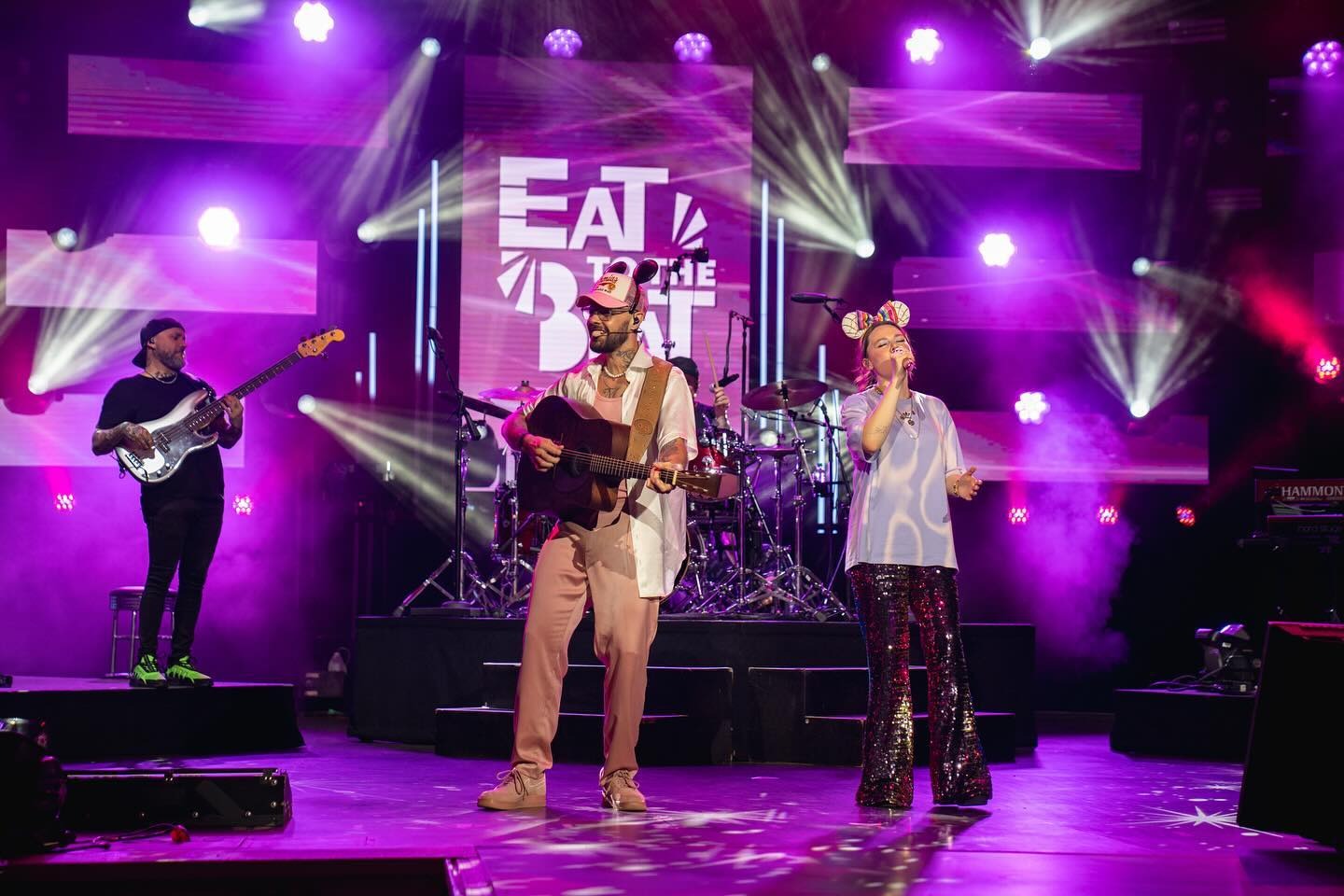 Jesse y Joy en concierto